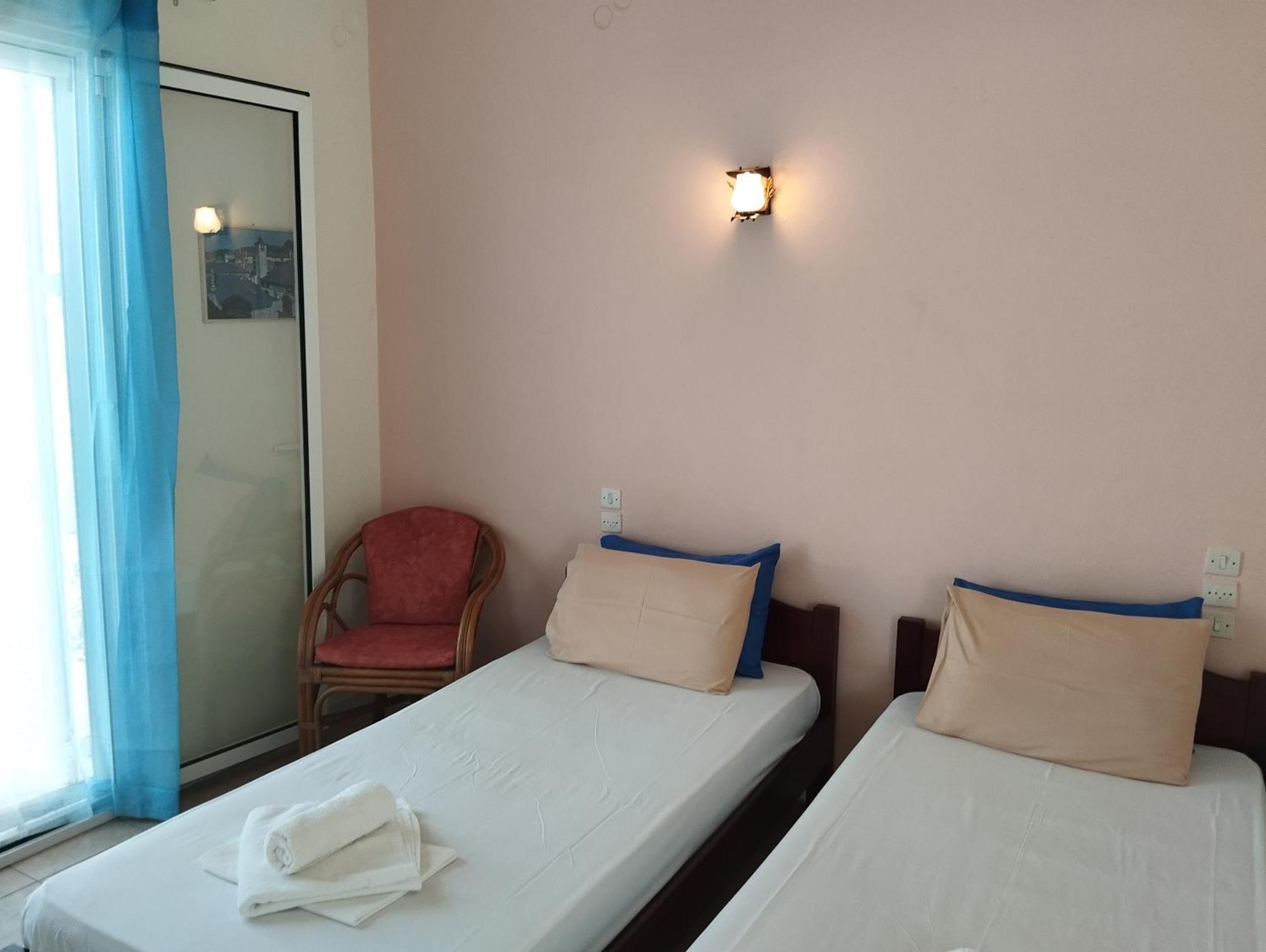 Hotel Neon Astron Kamena Vourla Exterior foto